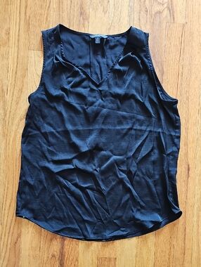 Banana Republic Black V-Neck Sleeveless Camisole